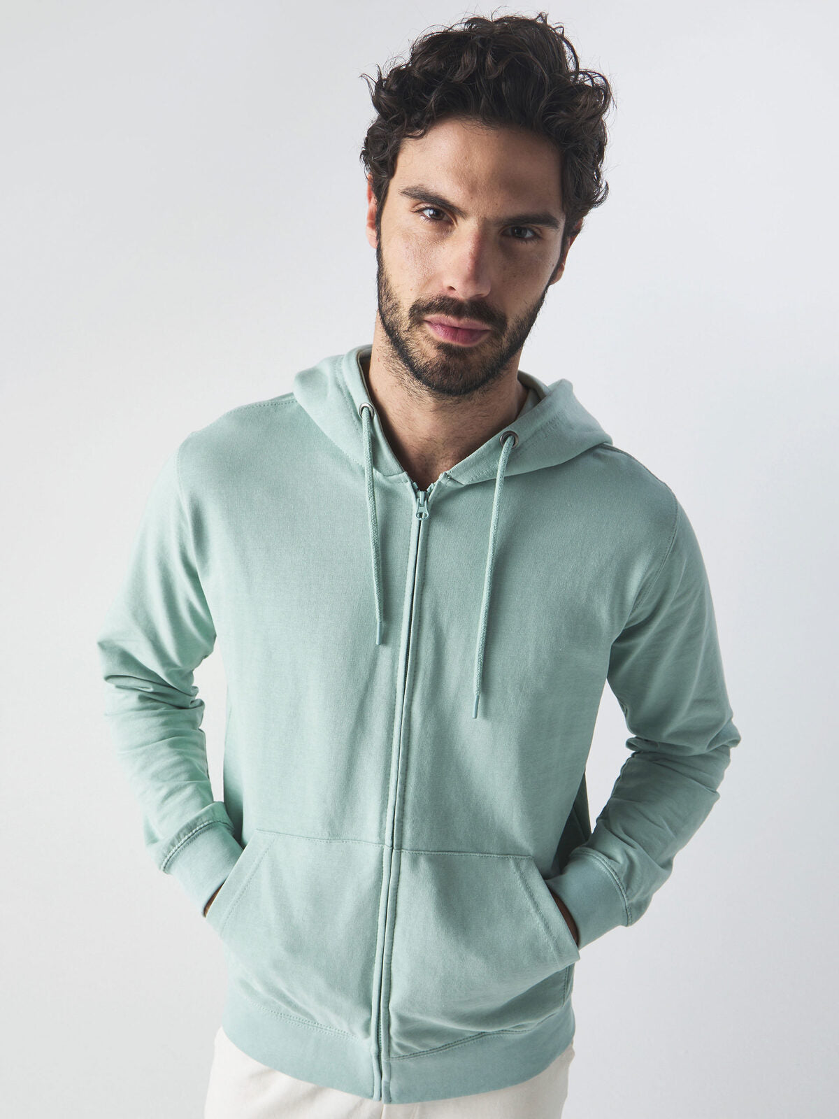 Felpa con cappuccio e zip bs 304